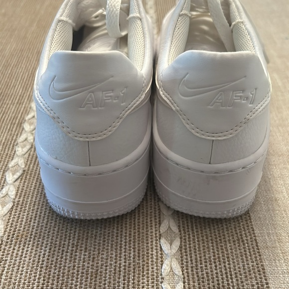 Women’s Nike Air Force 1 Sage Shoes - Picture 9 of 10